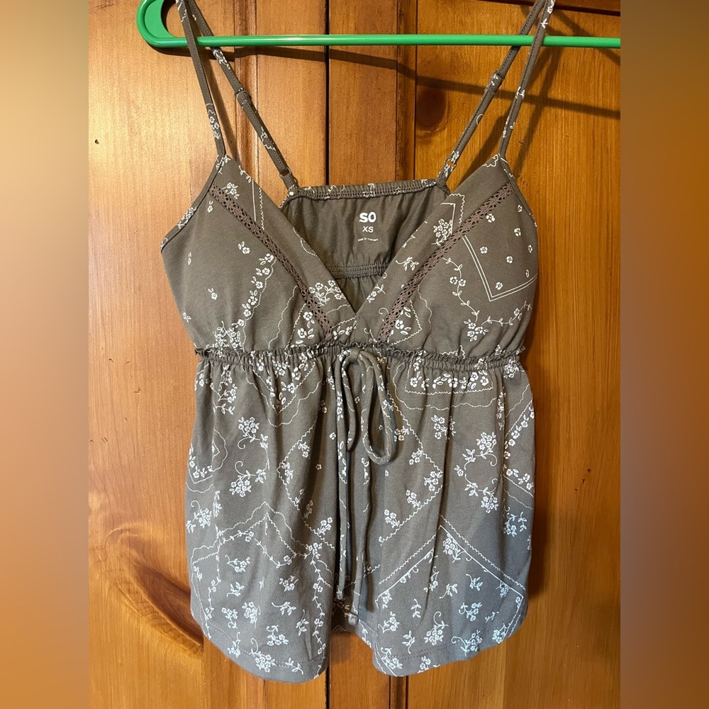 SO Gray Floral brown and white top XS women’s